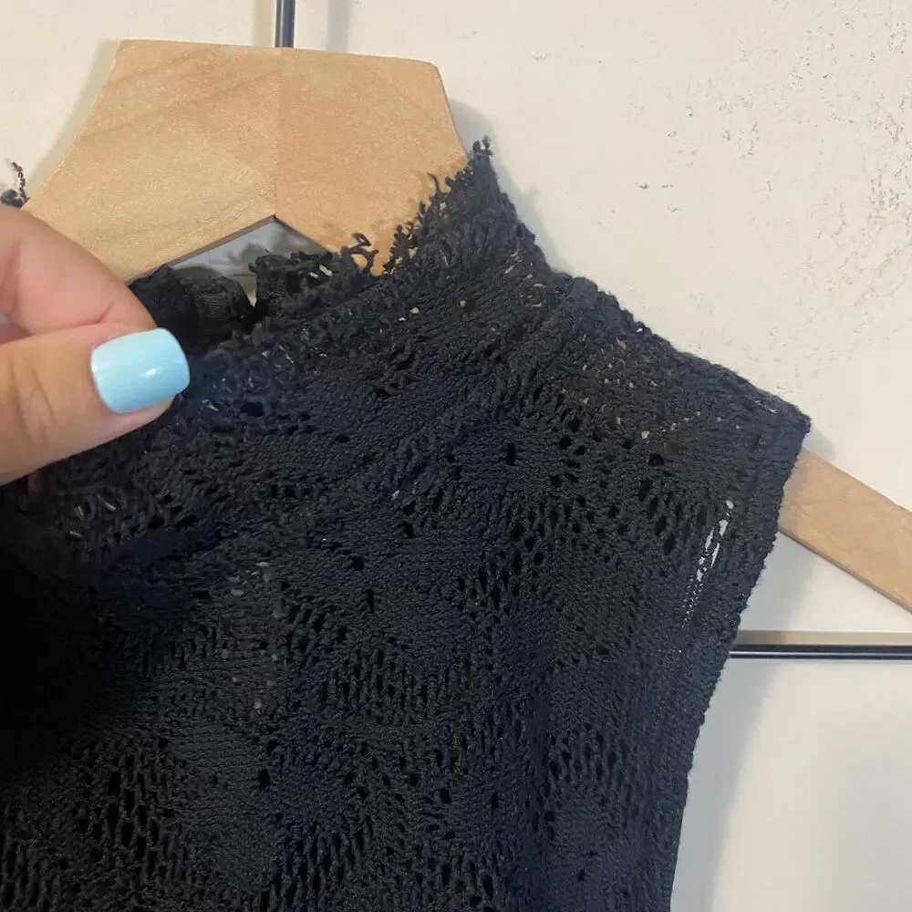 Free People Pretty Sure Black Lace Top High Neck Keyhole Back Fitted Sz XS